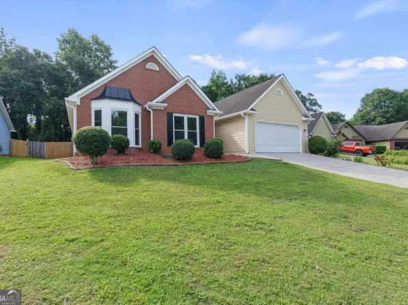 4680 Sterling Oaks Ct, Lilburn, GA 30047