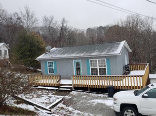 312 16th St N, La Follette, TN 37766