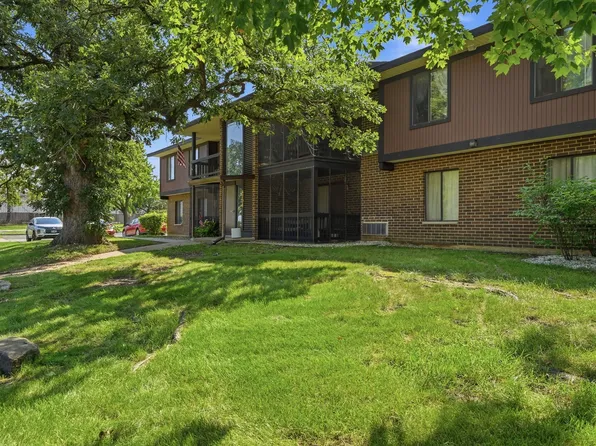 4704 W Northfox Ln #H-7, McHenry, IL 60050