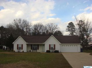 5620 3rd St, Hokes Bluff, AL 35903