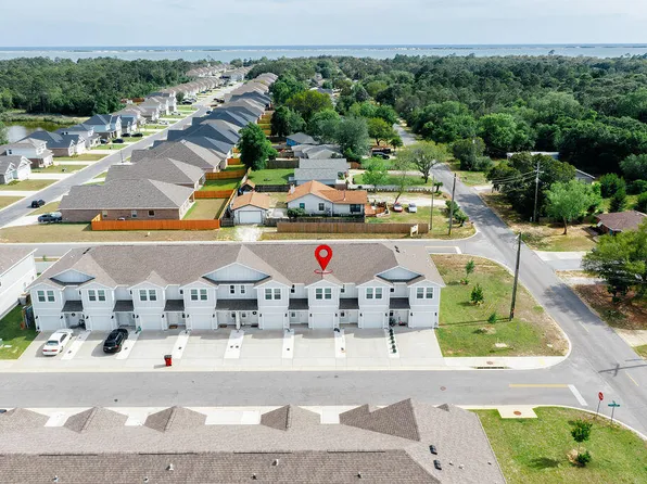 5673 Stellarjay St, Gulf Breeze, FL 32563