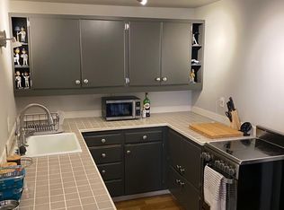 2207 N 40th St, Seattle, WA 98103