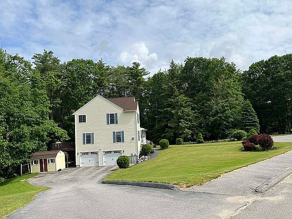 2nd image of 6 Loon Rd