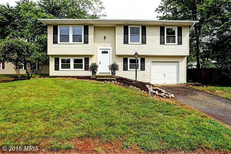 1st image of 922 Autumnwood Dr