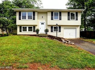 922 Autumnwood Dr, Gambrills, MD 21054