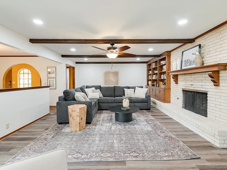 3121 Kent Dr — Photo 12