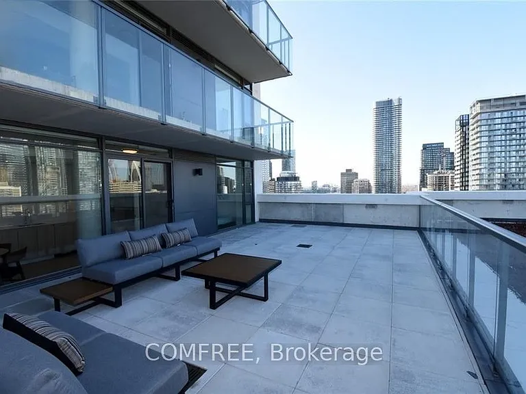81 Wellesley St E #2305 — Photo 4