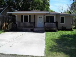 2107 Avenue F, Nederland, TX 77627