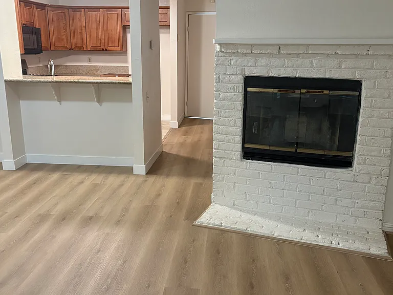 Lily Mar Ln — Photo 2