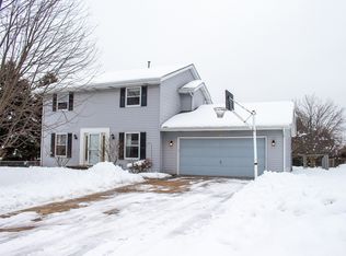 6075 Lothian Ct, Loves Park, IL 61111