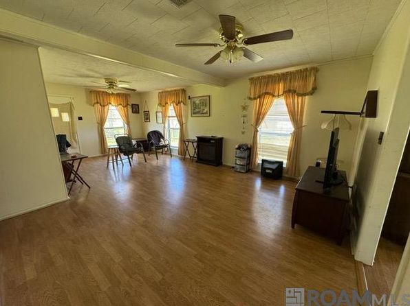 2432 McHugh Rd, Baker, LA 70714