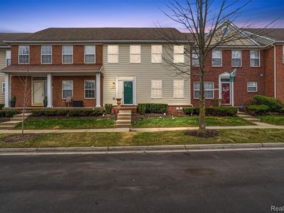 253 Stonegate W, Pontiac, MI, 48341