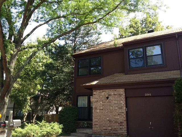 294 Oakwood Ln photo 1