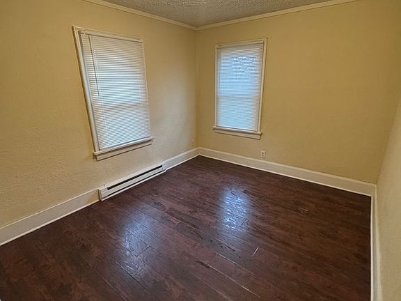 5th image of 1228-1230 N Rockton Ave #1228-2S