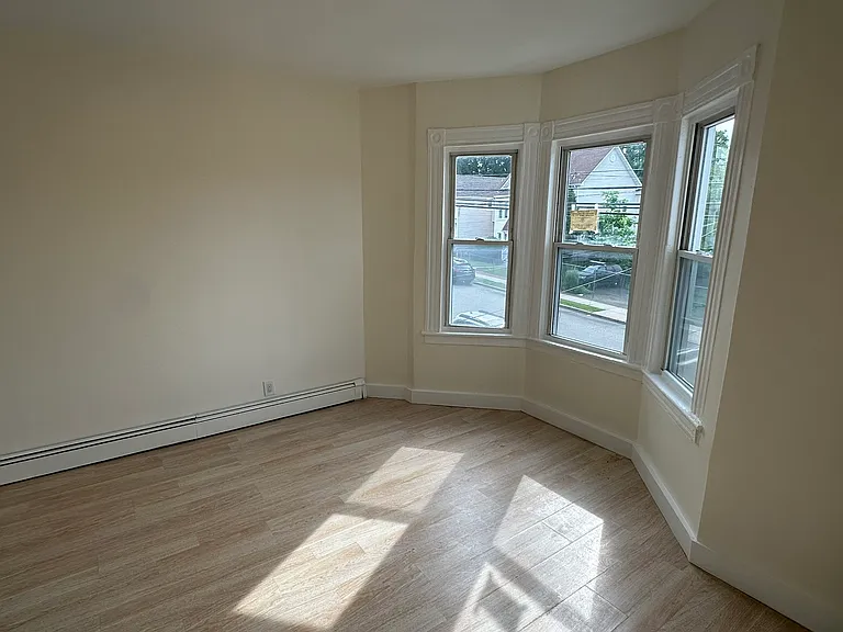 274 Cleveland St #2 — Photo 16