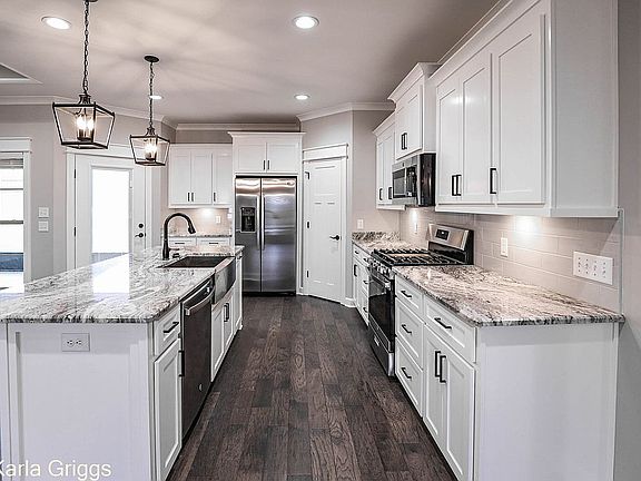 4th image of 109 Cypress Ln