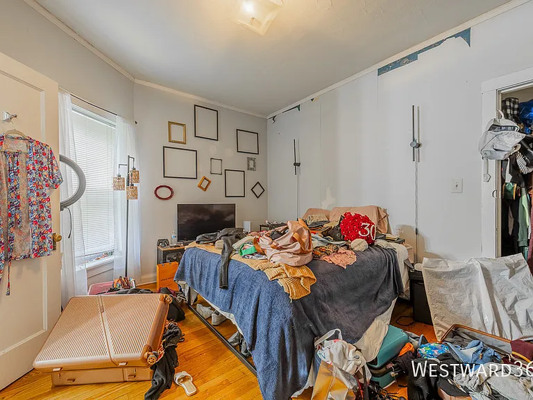 531 W Roscoe St #2R — Photo 11