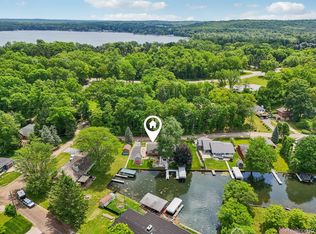 11920 Portage Lake Ave, Pinckney, MI 48169