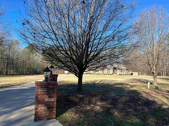 2nd image of 2644 Nestlewood Dr
