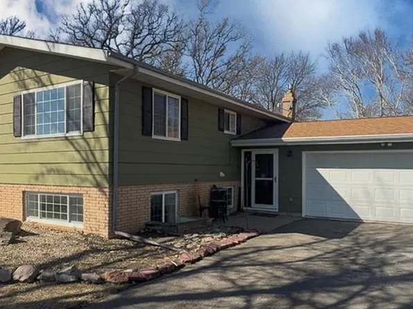 2563 River Rd, Marshall, MN 56258