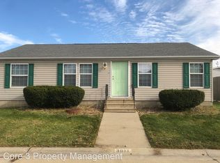 3011 Iris Way, Bloomington, IL 61705