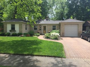 905 E Euclid Ave, Arlington Heights, IL 60004