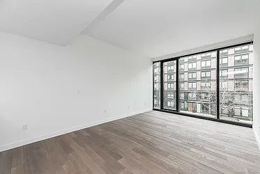 Rented by MaxInvest Real Estate, Inc.