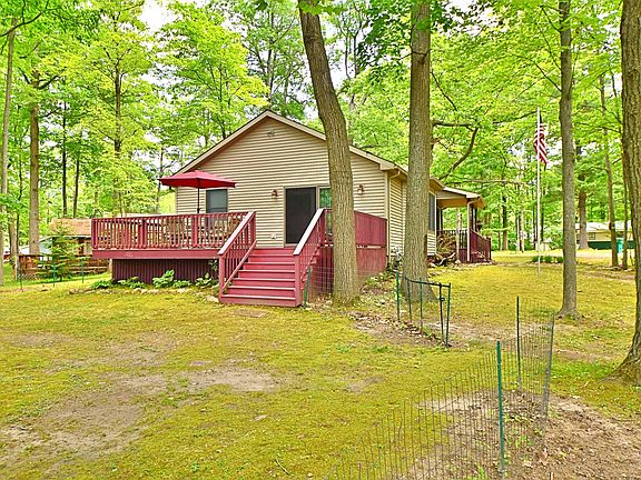 2nd image of 5295 Blueberry Dr