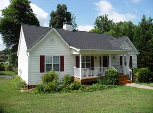 3760 Forest Valley Dr, Winston Salem, NC 27105