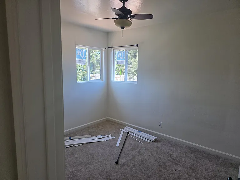 176 Park View Ave — Photo 9