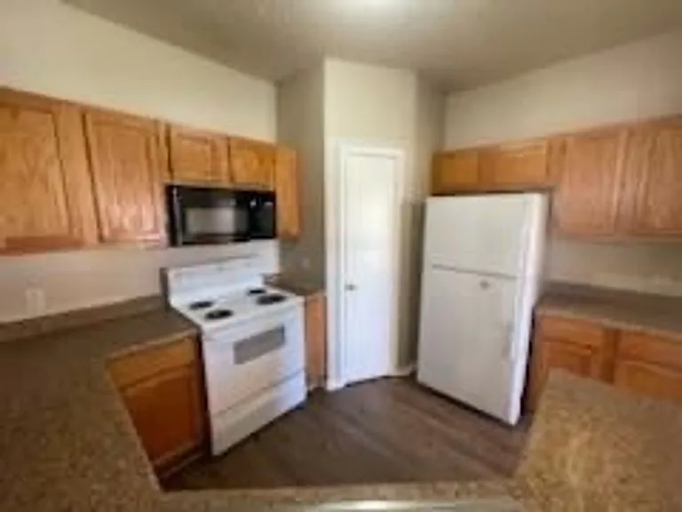 1232 Wheatfield Dr — Photo 12