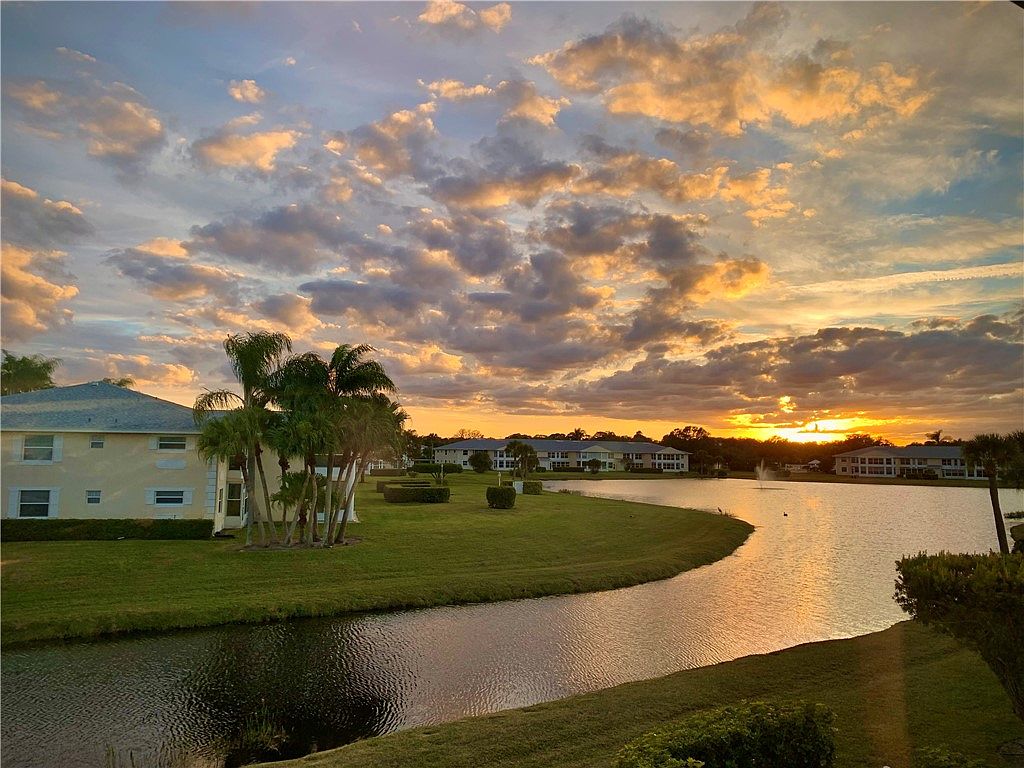 375 N Grove Isle Cir UNIT 375, Vero Beach, FL 32962 MLS 272383 Zillow