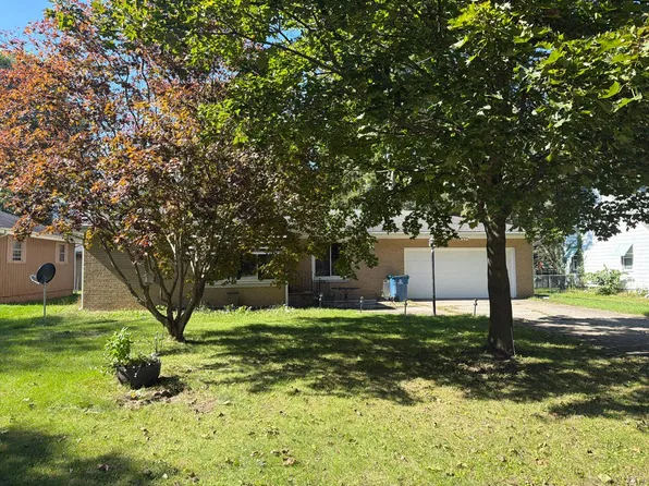 1822 S 3rd St, Niles, MI 49120