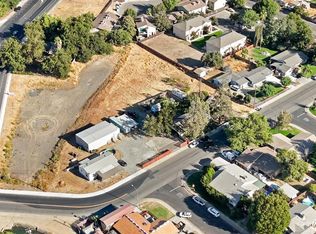 524 N Western Ave, Waterford, CA 95386