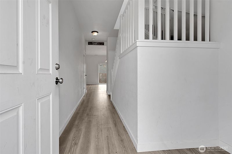 2nd image of 20231 40th Avenue E