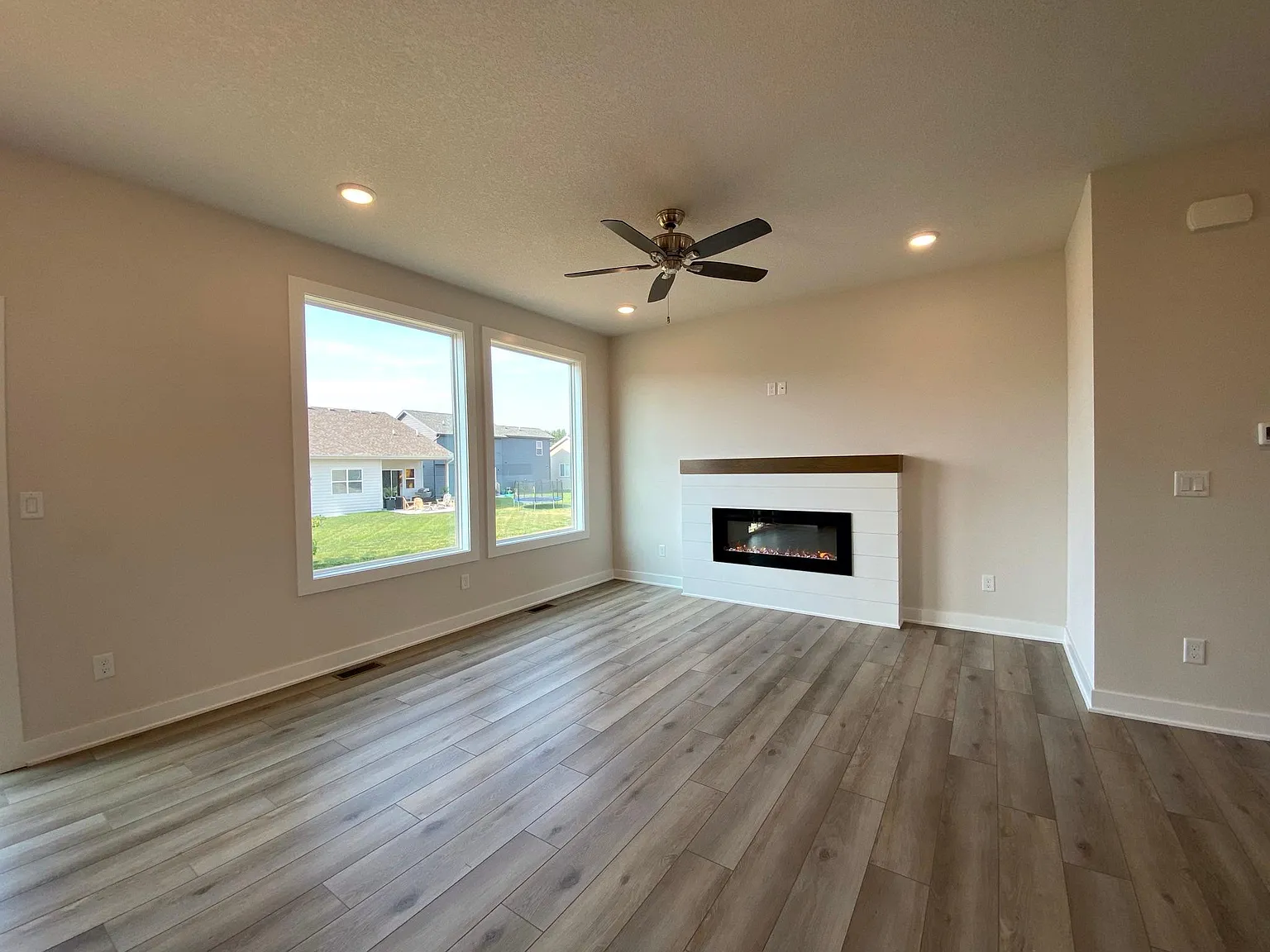 4 bed, 1672 sqft, $2,600 — Photo 4