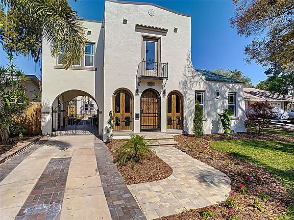 2nd image of 1135 Serpentine Dr S