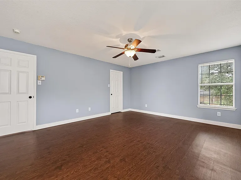 9526 Heflin Colony Dr — Photo 33