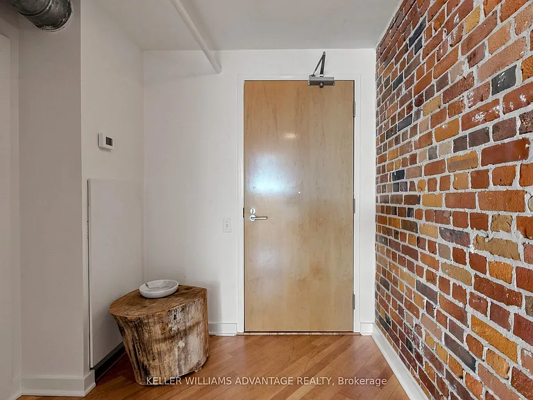 81A Front St E #417 — Photo 17
