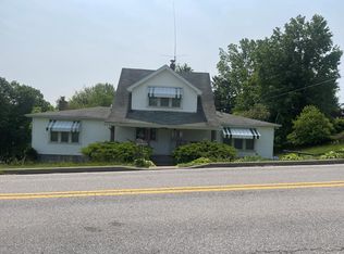 196 Ridgecrest Rd, Wheeling, WV 26003