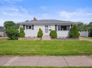 5882 Middlebrook Blvd, Brookpark, OH 44142