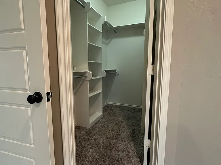 15439 Anna Ln — Photo 8