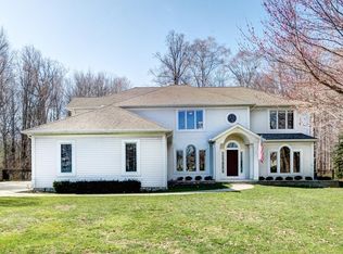 8980 Riverwood Way, Willoughby, OH 44094