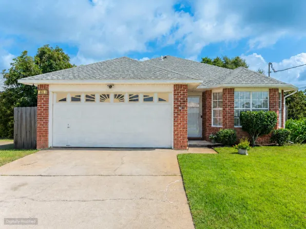 411 Peregrine Ct, Mary Esther, FL 32569