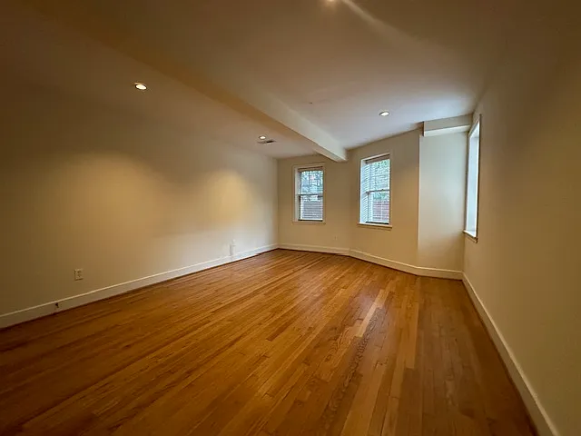 817 N Elm St #G — Photo 12