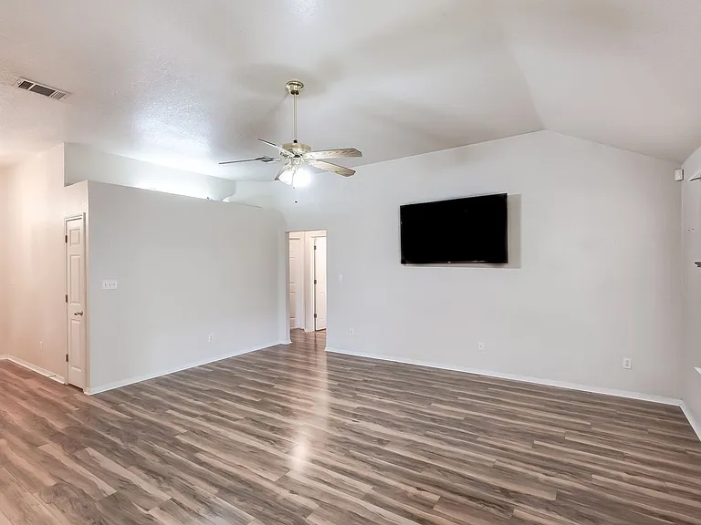5316 Trail Dr — Photo 7