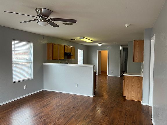 5th image of 6637 Meadow Way Ln