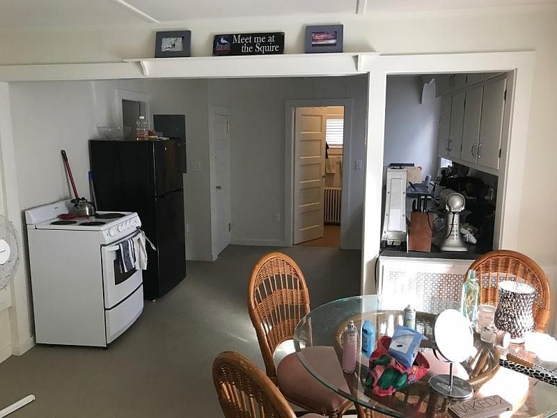 2nd image of 27 Franklin St #2