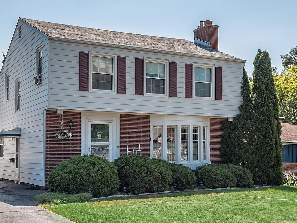 1st image of 525 Willow Ln
