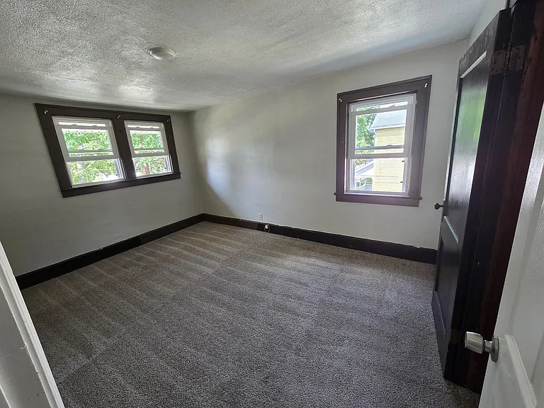 233 Maple St #2 — Photo 6